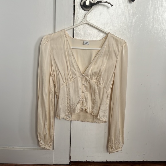 Aritzia, Sunday Best: Tatiana Blouse - Picture 4 of 5